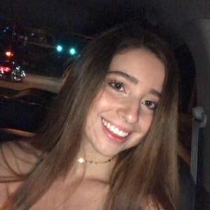 Meet your Posher, Isabella